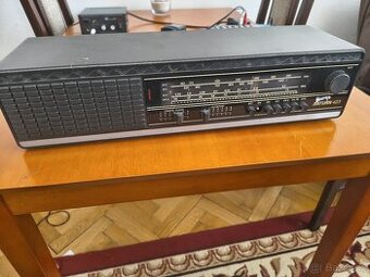 Rádio RFT Saturn MR 423