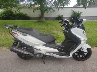 SYM GTS 300i ABS