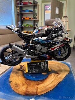 Lego 42130