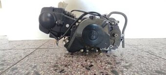 Motor na pitbike 125 153fmi