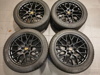 Originální alu kola na Porsche Macan zimní 20"