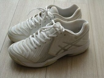 Sportovní boty zn. Asics, vel.38,5 - sálovky