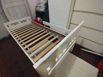 Dětská postel