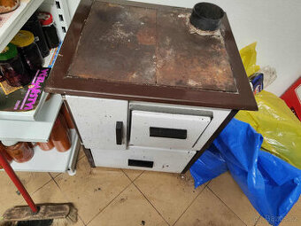 Kamna , sporak na dřevo