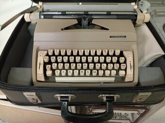 Psací stroj