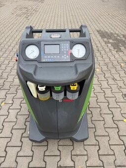 Prodám plničku klimatizace BOSCH ACS 663,R1234YF  TOP