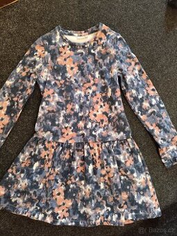 Dívčí šaty