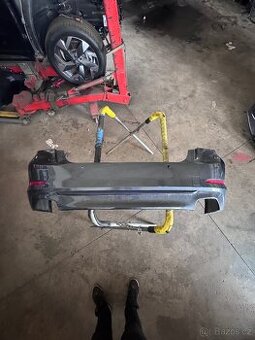 BMW G30 540i zadni kompletni naraznik