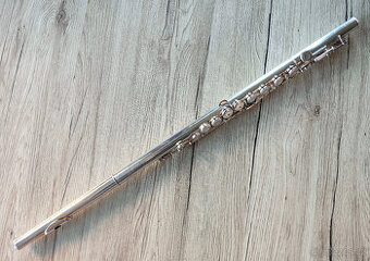 Příčná flétna Amati