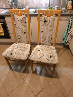 Židle jídelní masivní 4 ks - pěkný stav