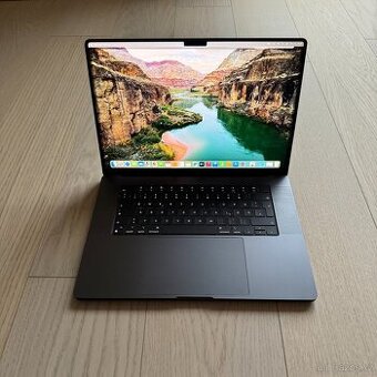 ZÁNOVNÍ APPLE MACBOOK PRO 16” 2024 M3PRO (12core)/512GB/18GB