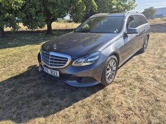 Prodám Mercedes-Benz E 200 BLUETEC 100kW - AUTOMATICKÁ PŘEV.