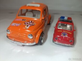 2x autíčko fiat 500