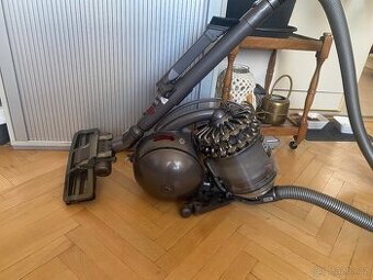 Dyson dc 52 animal turbine