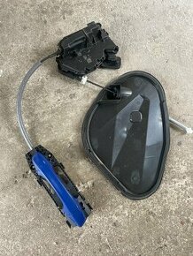 Fabia III prava přední klika a zámek