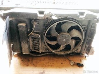 Chadičová stěna Peugeot 307