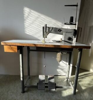 Šicí stroj Minerva - 1