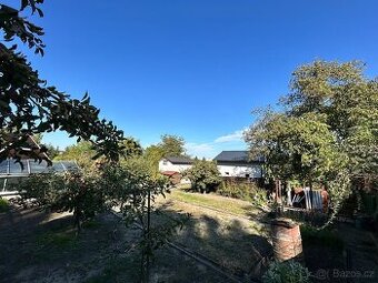 Chata se zahradou Slaný