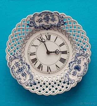 Originál cibulák z Dubí - prolamované hodiny 27 cm.