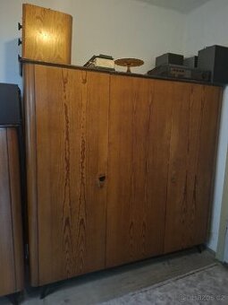 Starožitné skříně