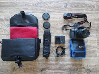 Canon EOS 2000D + objektiv 18-55 mm + příslušenství