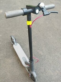 elektrokoloběžka Xiaomi M365