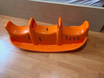 Houpačka pro 2 děti