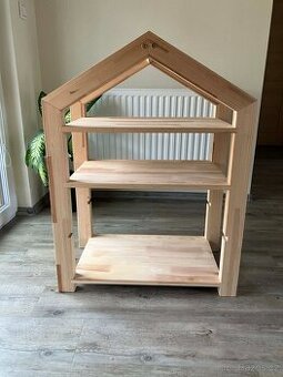 Domečková skříň do dětského pokoje