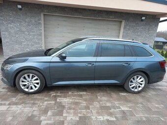 Škoda Superb III combi 2017 panorama