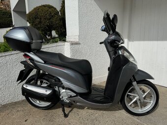 Honda SH300i