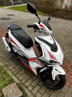 Yuki Falcon 125i