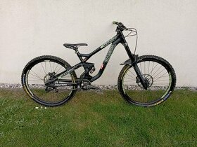 Commencal supreme