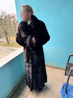 Kabát z pravého Norku vel. 42 ( S/M ) - 1