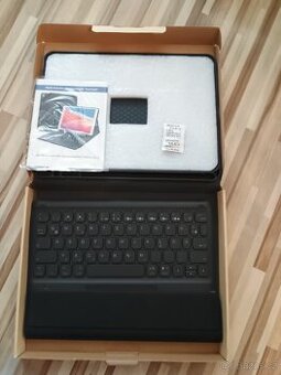 iPad pouzdro z klávesnicí