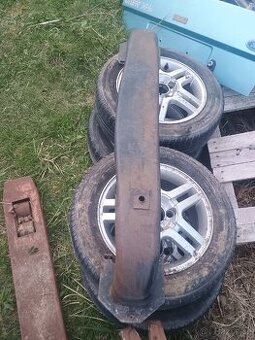 Výztuha předního nárazníku Ford Mondeo mk3