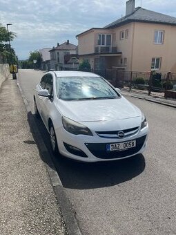 Opel Astra J 2014