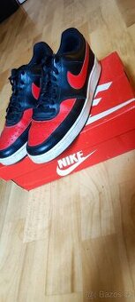 Nike court