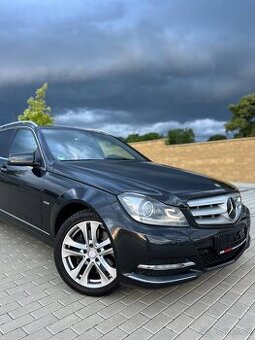 Mercedes-Benz C300 W204