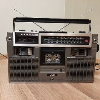 Radiomagnetofon