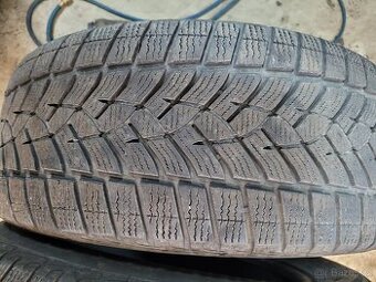 Goodyear ultra grip Performance 235/55 r17