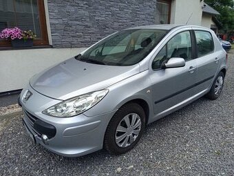 Peugeot 307 1.6i Nová STK, Tažné