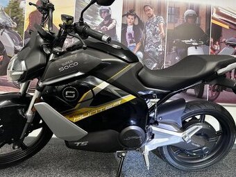 2025 Elektromotorka Super Soco / Vmoto Street Hunter