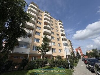 Zrekonstruovaný 1+1 se vším, co potřebujete balkon, sklep i