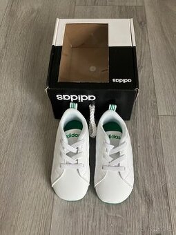 Capáčky Adidas - vel.18