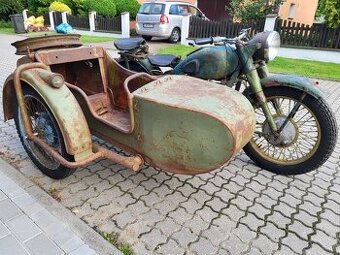 Dněpr,Ural M 72 originál 52 rok