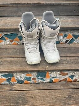 Snowboardove boty Burton vel 39