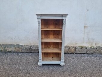 KRÁSNÁ STARÁ ZDOBENÁ KNIHOVNA - REGÁL