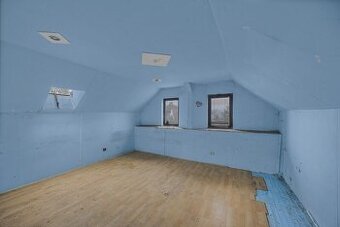 Prodej RD /Chata 60m2, obytná 85 m2 /balkon, pozemek 390 m2,