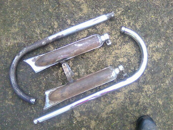 čz 125/150 b,t,c ND-kryty motoru,zástěrka,výfuky s koleny...