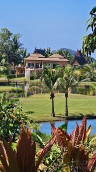 Vila Jasmine a white Lotus-viz booking.com